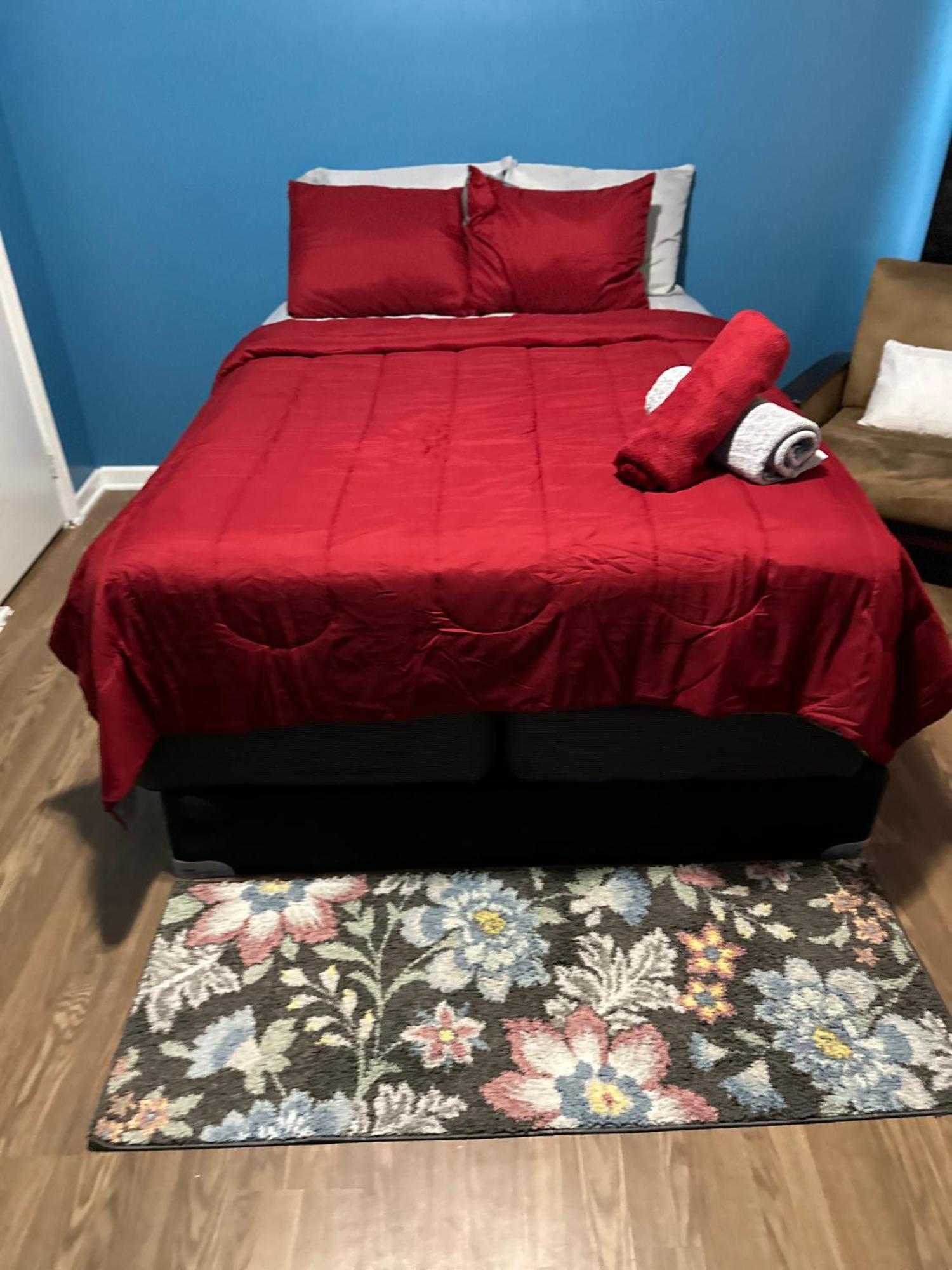 Fidelia Garnet Room, Queen Bed Minutes From Newark Liberty International Airport And Newark Penn Station Εξωτερικό φωτογραφία